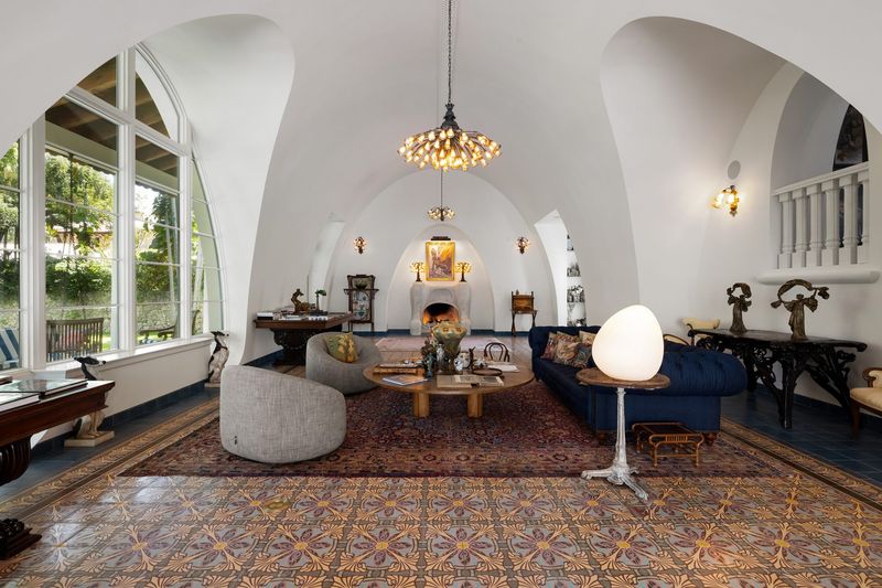 The ballroom salon