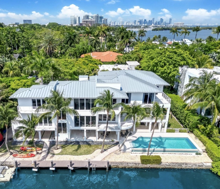 Private waterfront residence in Miami